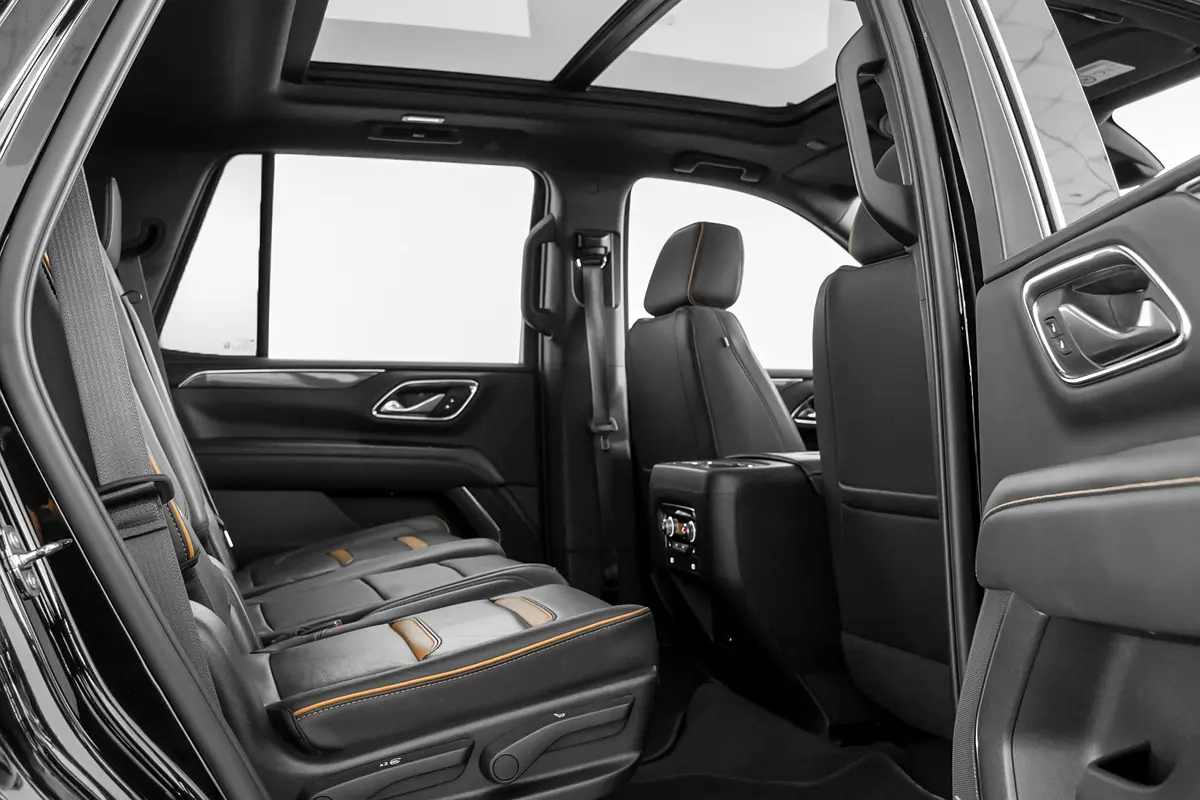 GMC Yukon AT4 2023 - photo 12 - Import Émirats | International Cars