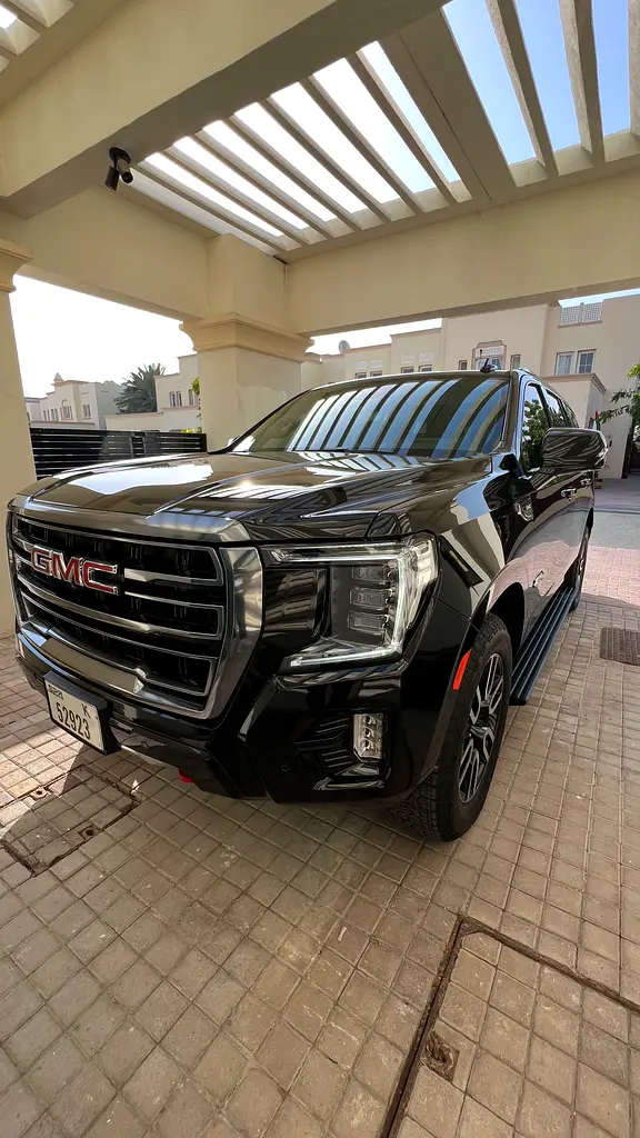 GMC Yukon AT4 2023 - photo 2 - Import Émirats | International Cars
