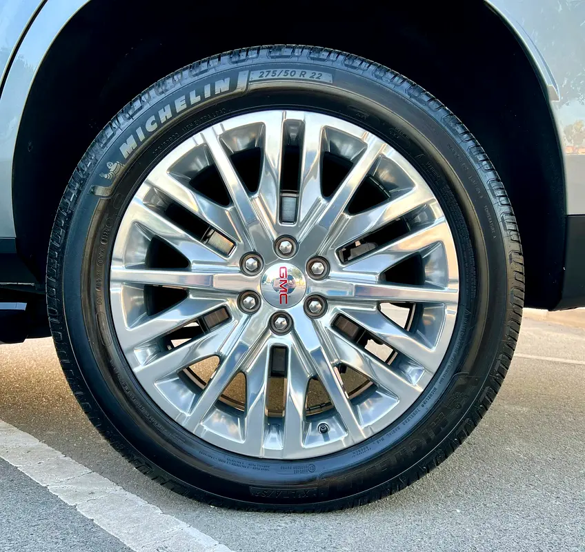 GMC Yukon Denali 2023 - photo 10 - Import Émirats | International Cars