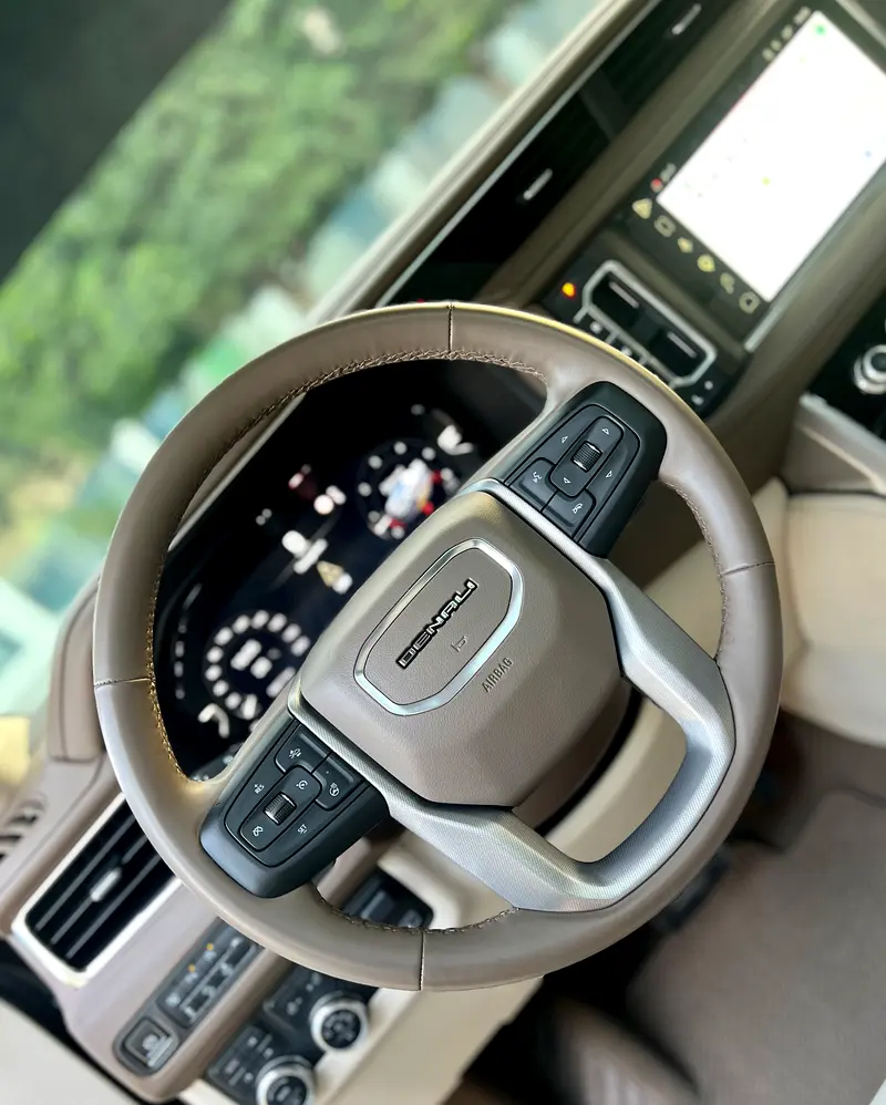 GMC Yukon Denali 2023 - photo 11 - Import Émirats | International Cars