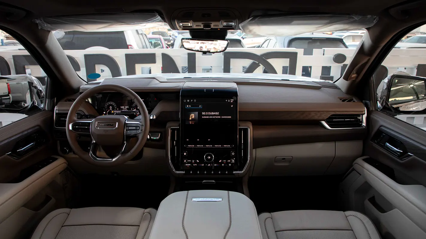 GMC Yukon Denali 2025 - photo 10 - Import Émirats | International Cars