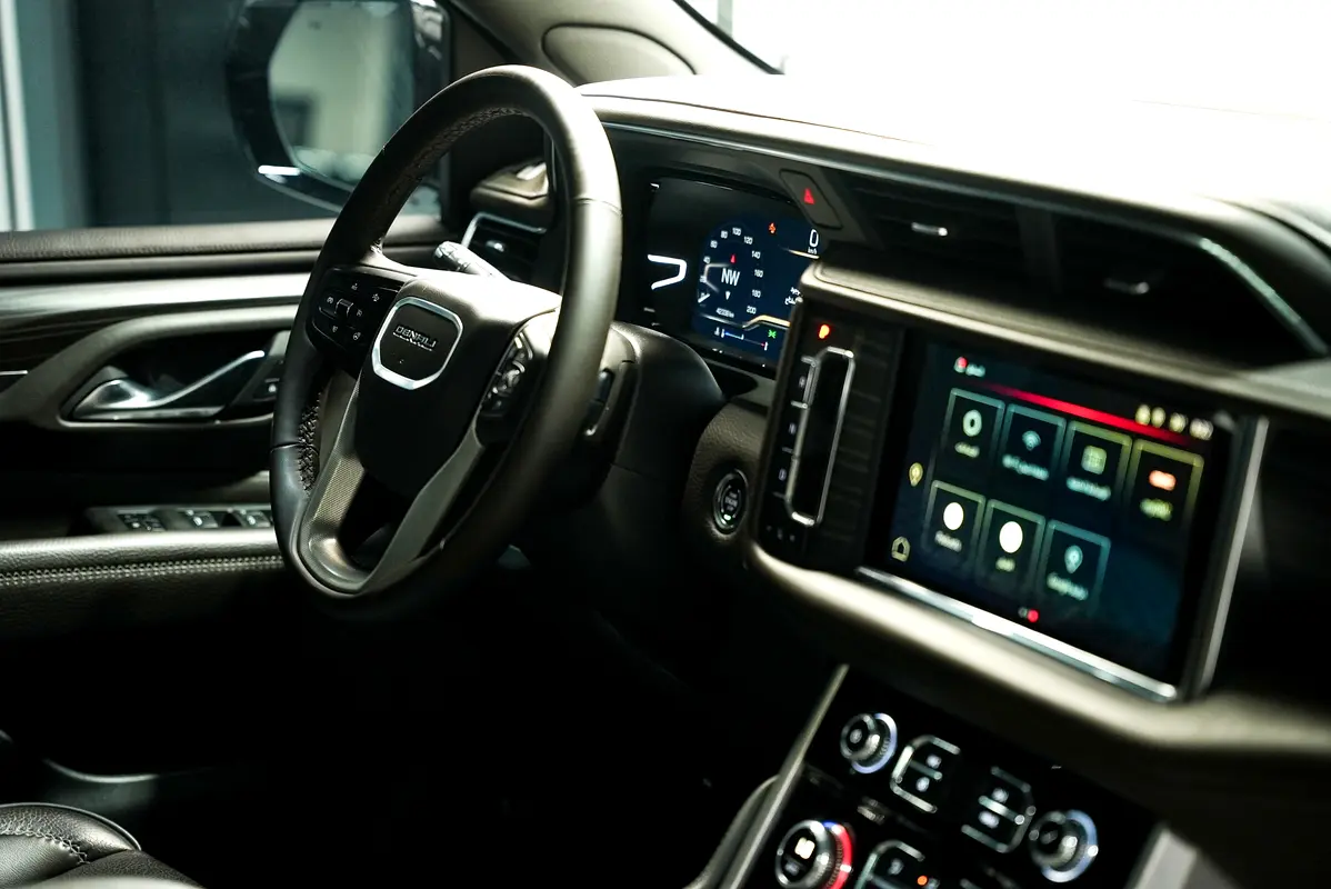 GMC Yukon Denali 2024 - photo 12 - Import Émirats | International Cars