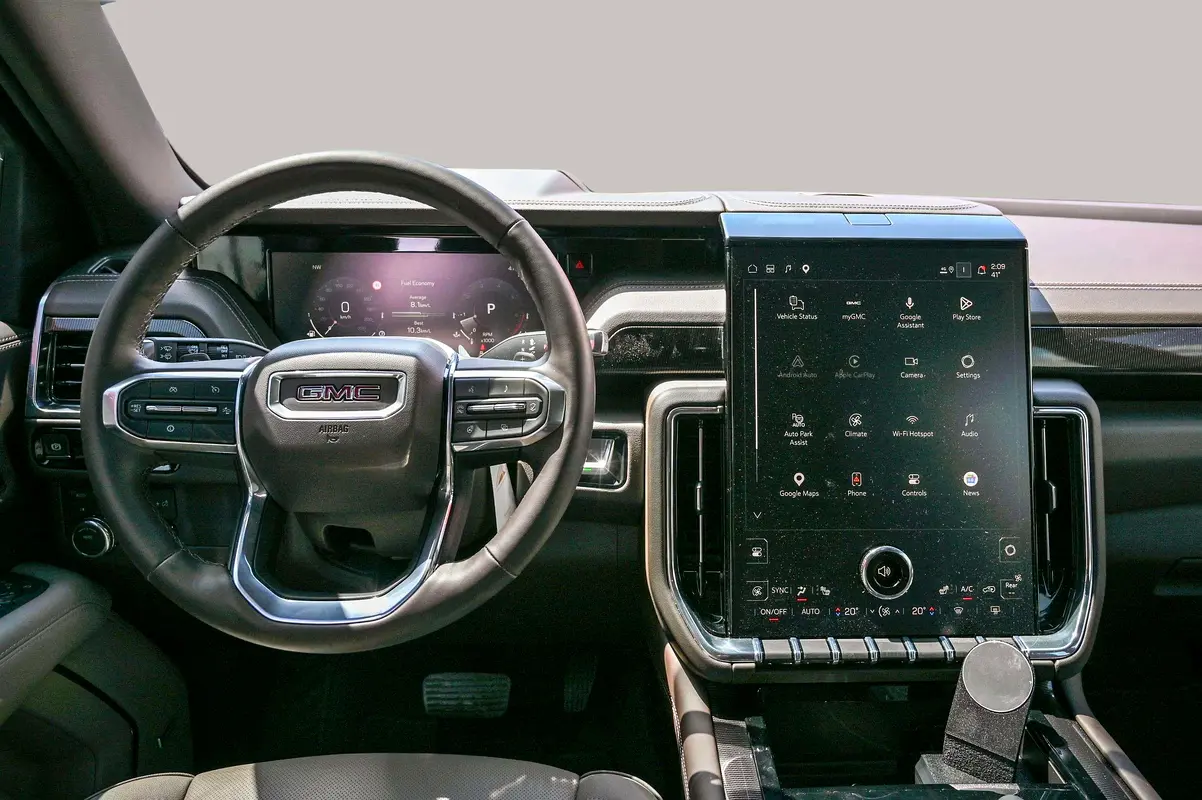 GMC Yukon XL 2025 - photo 12 - Import Émirats | International Cars