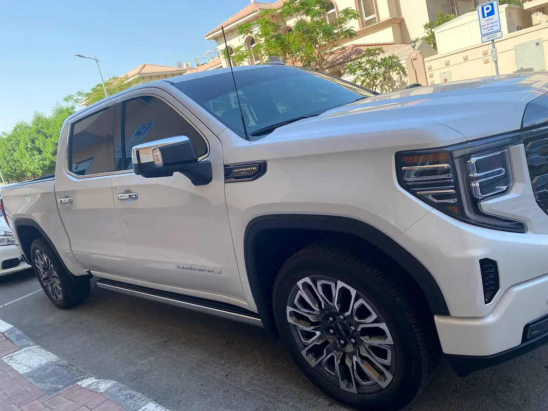 GMC Sierra Denali Ultimate 2024 - photo 5 - Import Émirats | International Cars