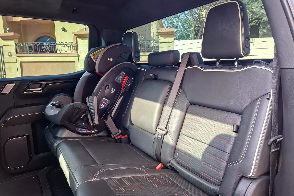 GMC Sierra 1500 AT4X 2024 - photo 12 - Import Émirats | International Cars