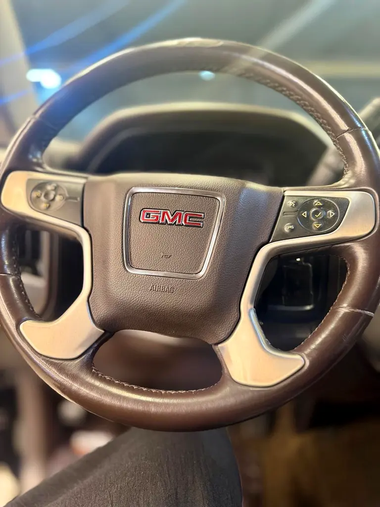 GMC Sierra SLE 2015 - photo 6 - Import Émirats | International Cars