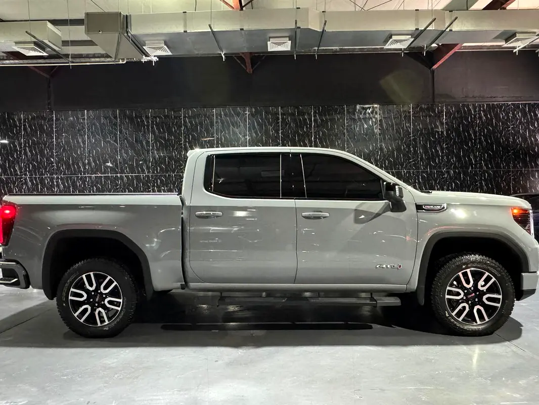 GMC Sierra AT4 2025 - photo 6 - Import Émirats | International Cars