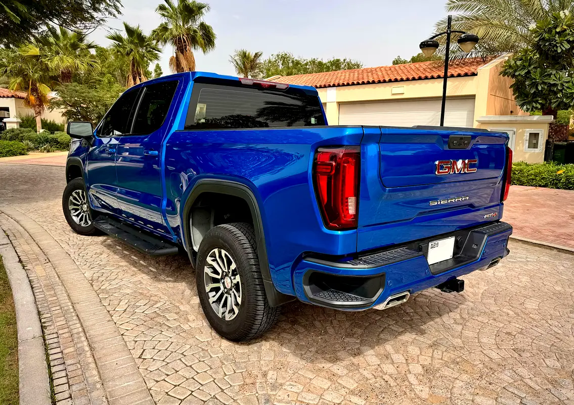 GMC Sierra 1500 AT4 2023 - photo 4 - Import Émirats | International Cars