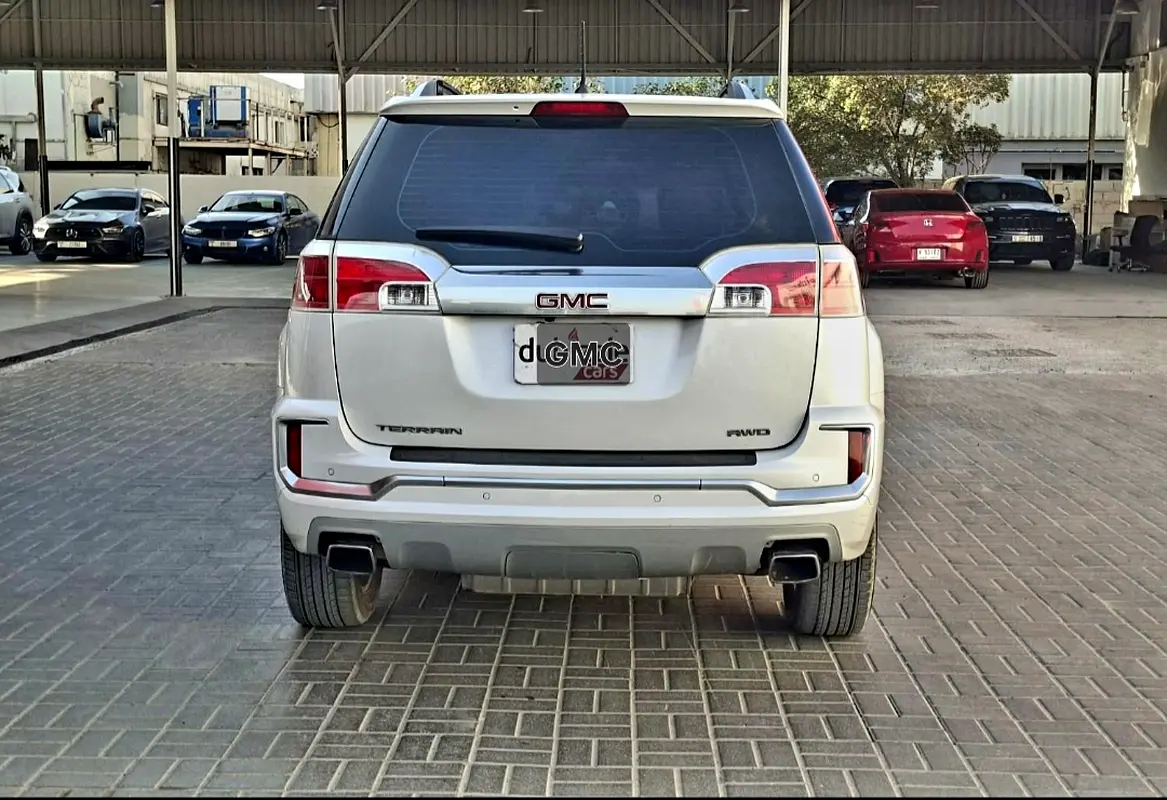 GMC Terrain Nightfall Edition 2016 - photo 6 - Import Émirats | International Cars