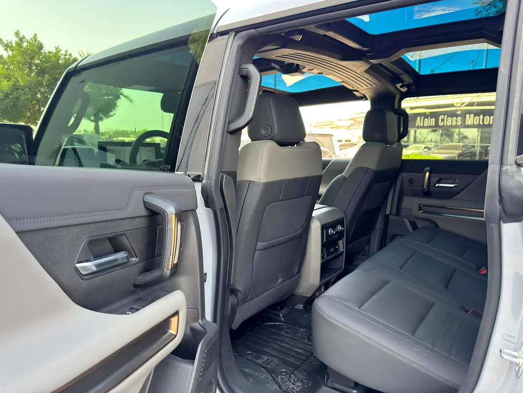 GMC Hummer EV 3X 2024 - photo 10 - Import Émirats | International Cars