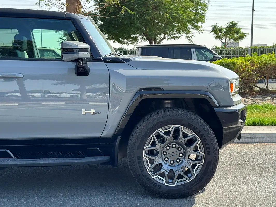 GMC Hummer EV 3X 2024 - photo 4 - Import Émirats | International Cars