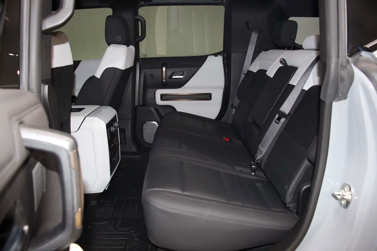 GMC Hummer 3X 2024 - photo 9 - Import Émirats | International Cars