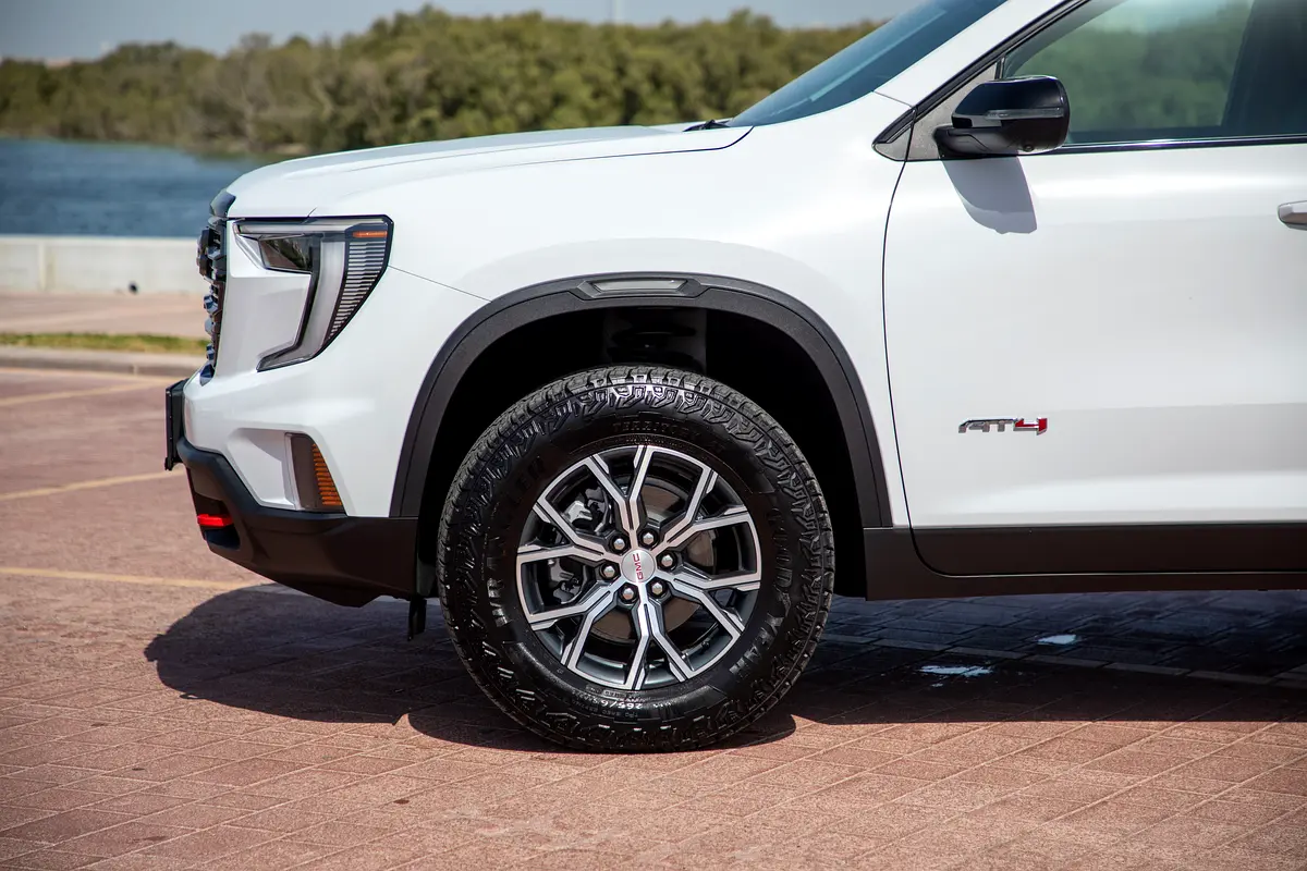 GMC Acadia AT4 2024 - photo 4 - Import Émirats | International Cars