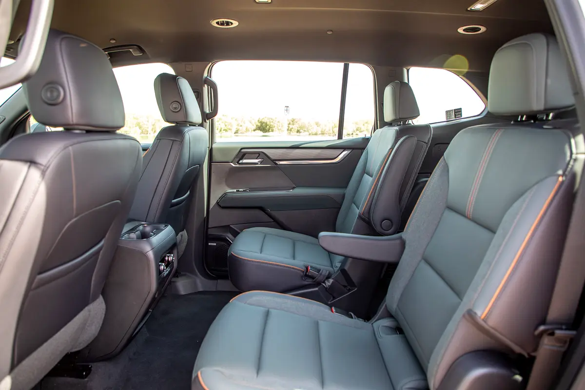 GMC Acadia AT4 2024 - photo 5 - Import Émirats | International Cars