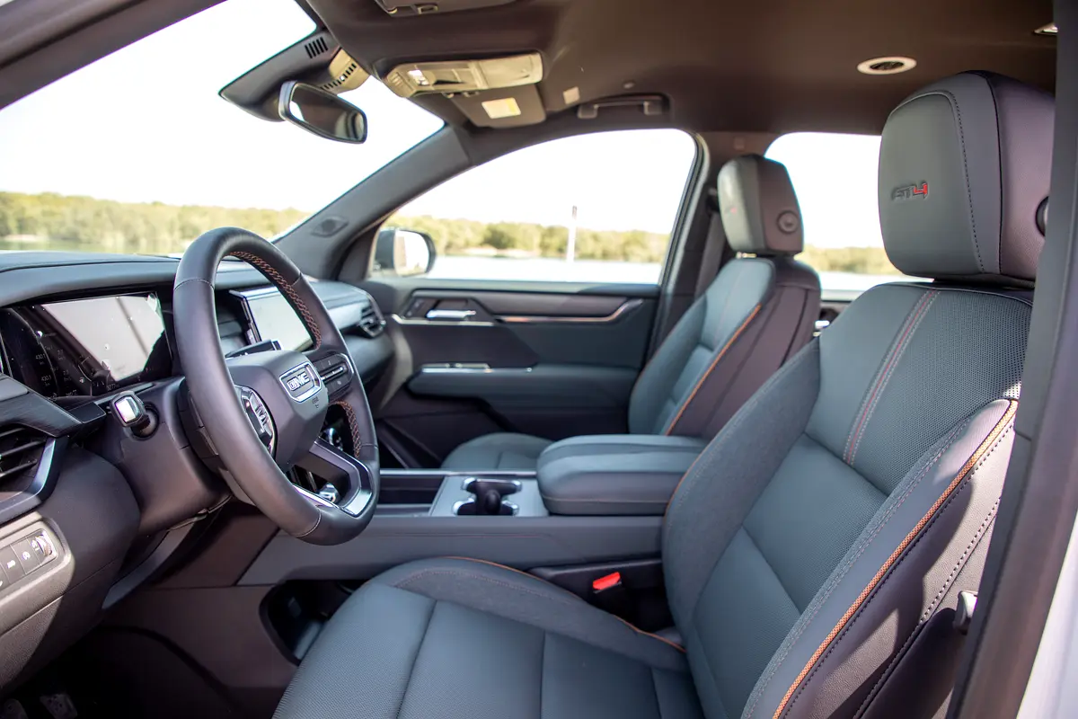 GMC Acadia AT4 2024 - photo 6 - Import Émirats | International Cars