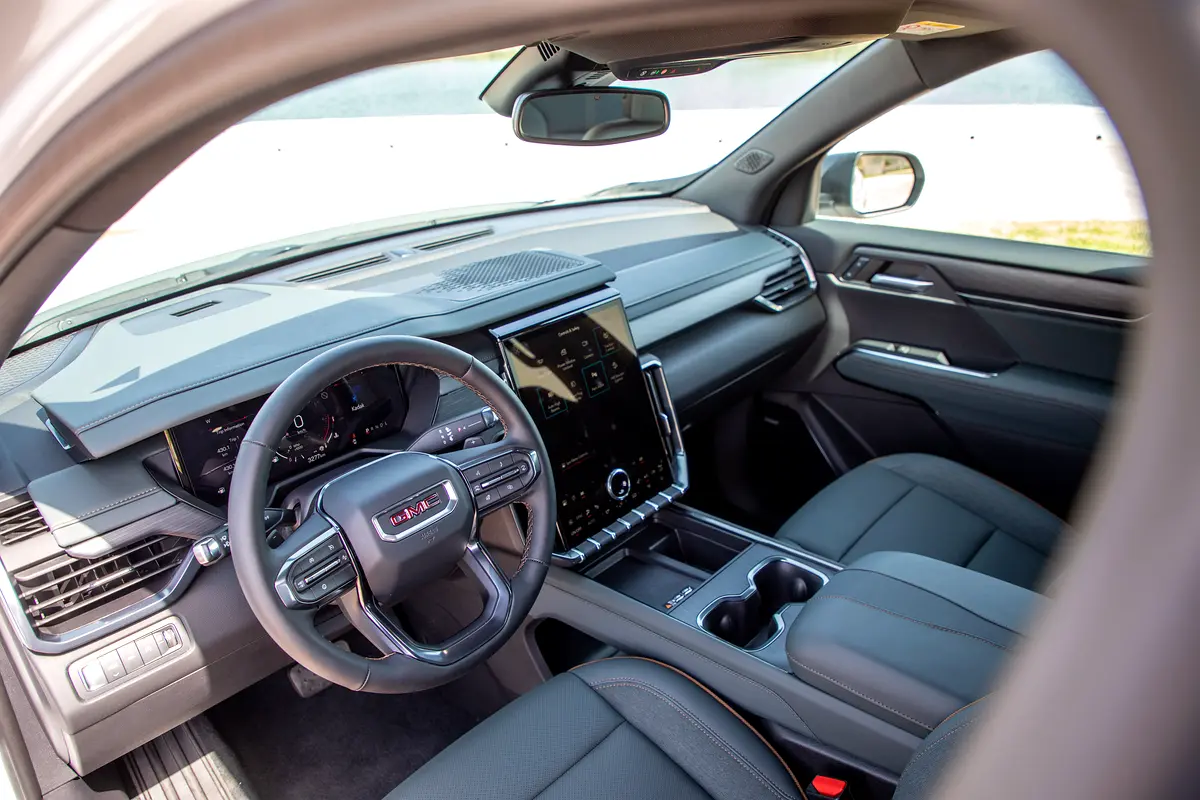 GMC Acadia AT4 2024 - photo 7 - Import Émirats | International Cars