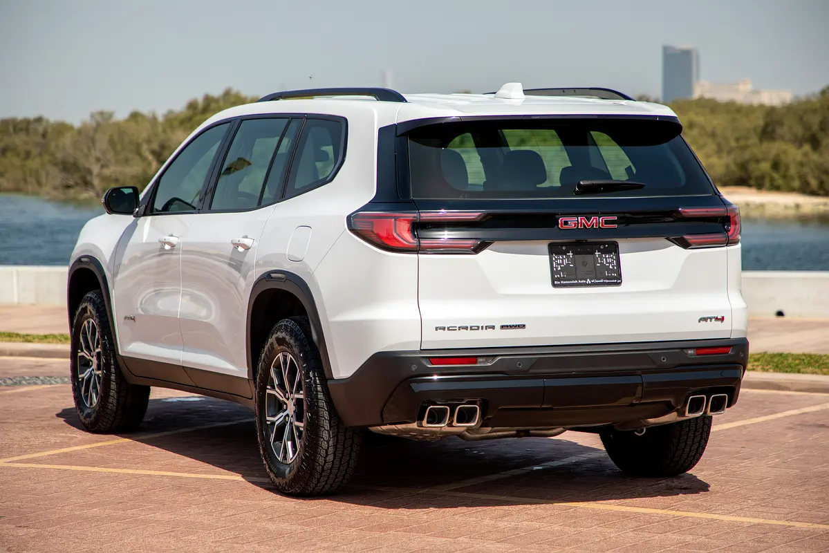 GMC Acadia AT4 2024 - photo 9 - Import Émirats | International Cars
