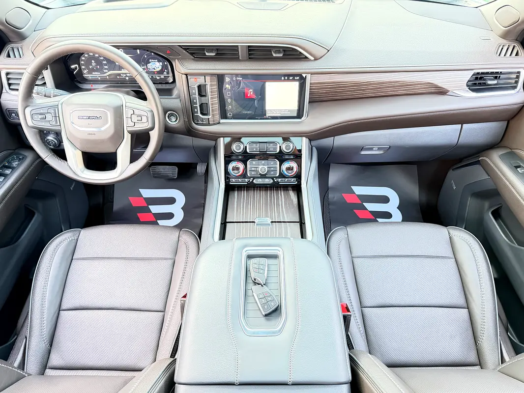 GMC Yukon Denali 2023 - photo 10 - Import Émirats | International Cars