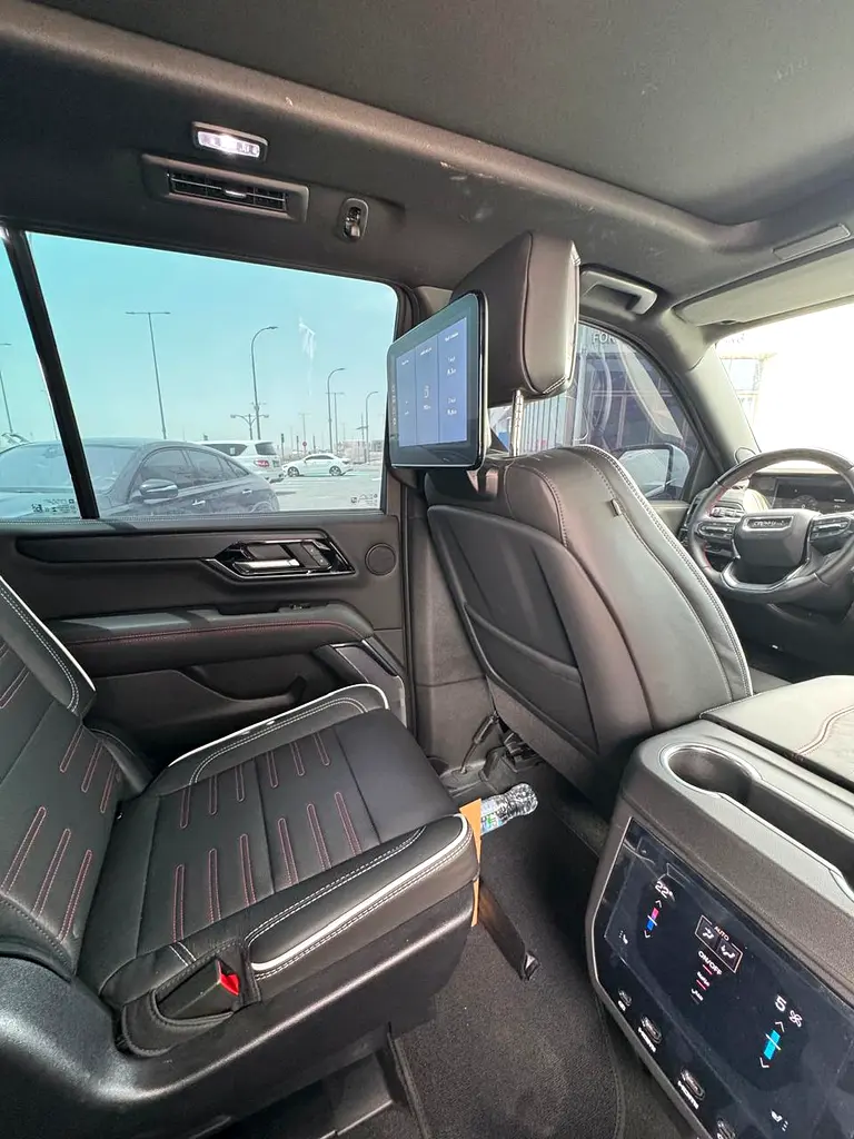 GMC Yukon AT4 2025 - photo 6 - Import Émirats | International Cars