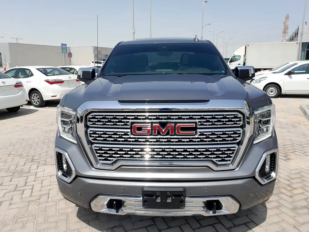 GMC Sierra Denali 2021 - photo 2 - Import Émirats | International Cars