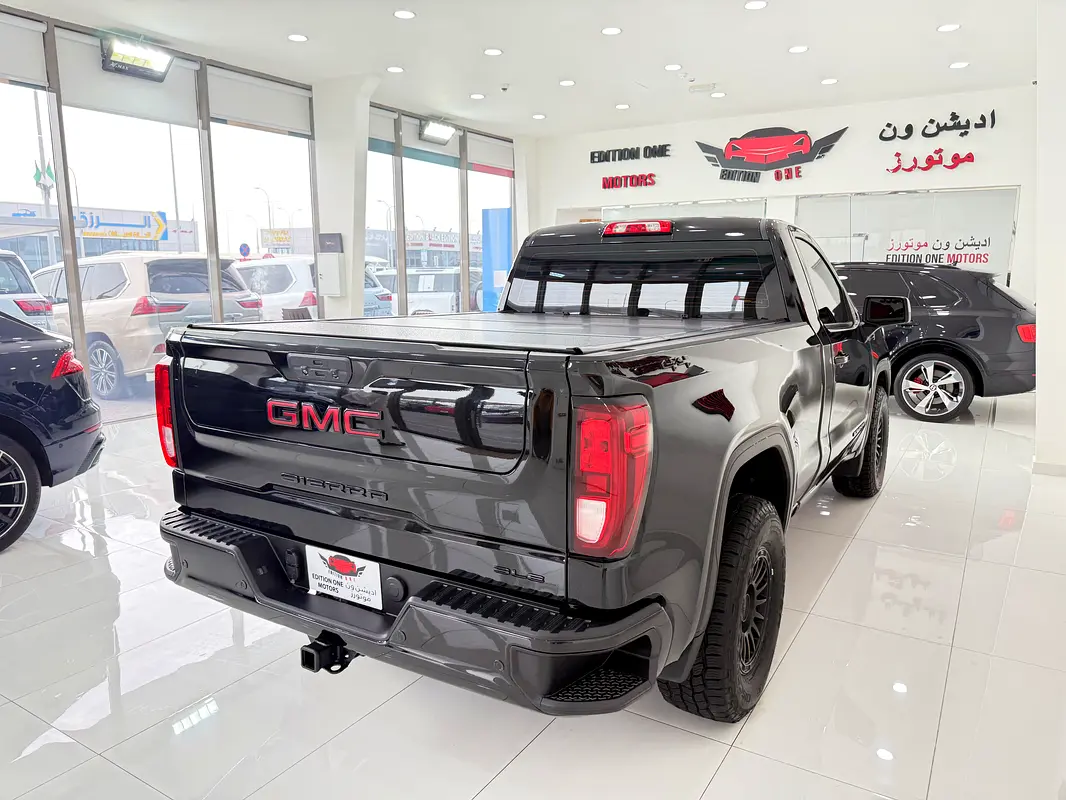 GMC Sierra SLE 2022 - photo 9 - Import Émirats | International Cars
