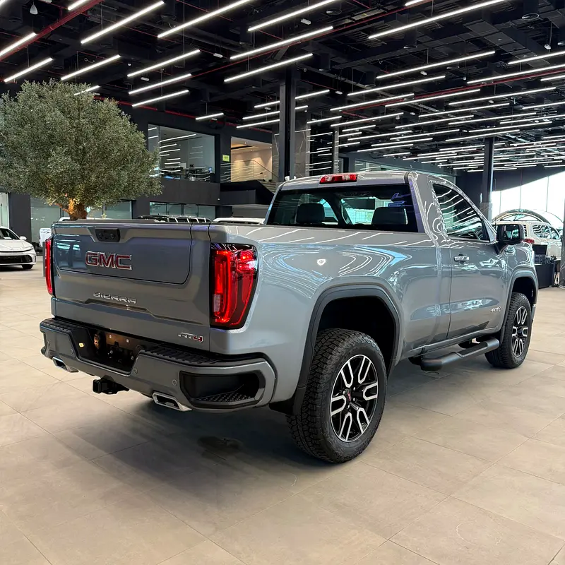 GMC Sierra AT4 2026 - photo 6 - Import Émirats | International Cars