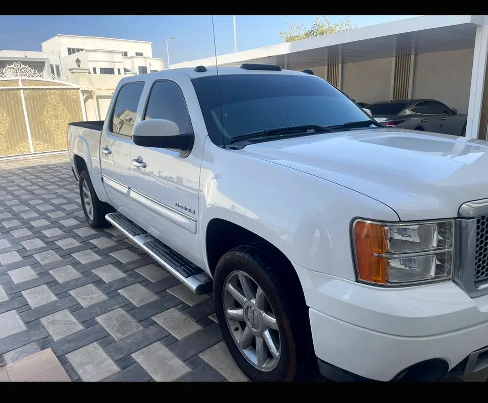 GMC Sierra 1500 Denali 2012