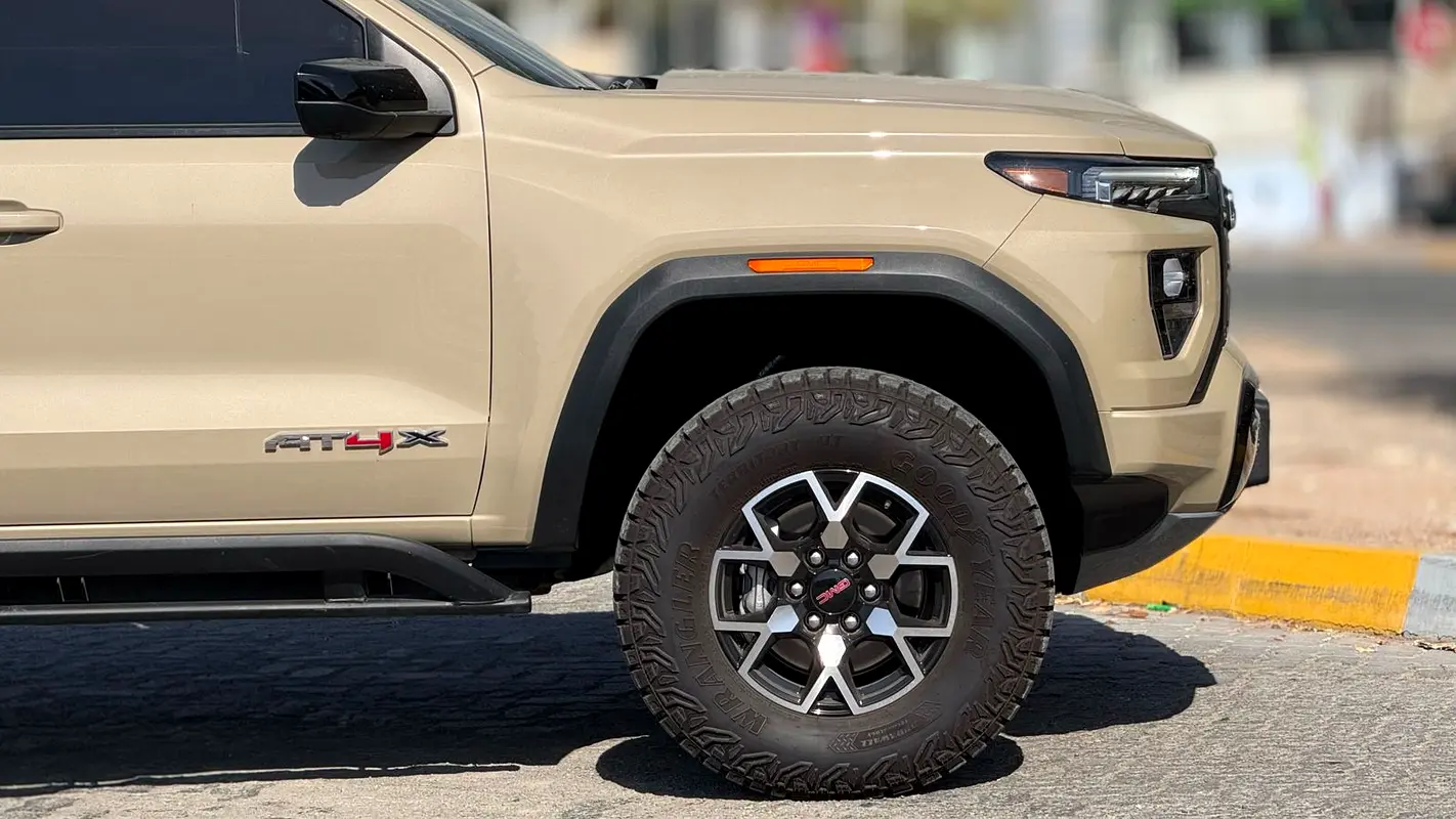 GMC Canyon AT4X 2025 - photo 5 - Import Émirats | International Cars