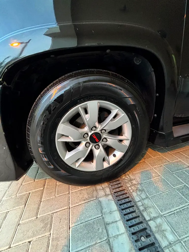 GMC Yukon SLT 2013 - photo 11 - Import Émirats | International Cars