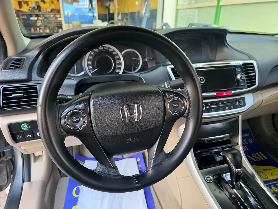 HONDA Accord i-VTEC 2016 - photo 8 - Import Émirats | International Cars