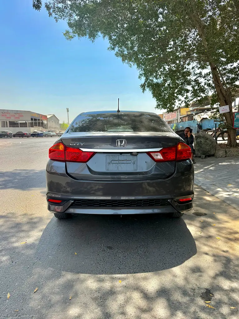 HONDA City LX 2018 - photo 3 - Import Émirats | International Cars