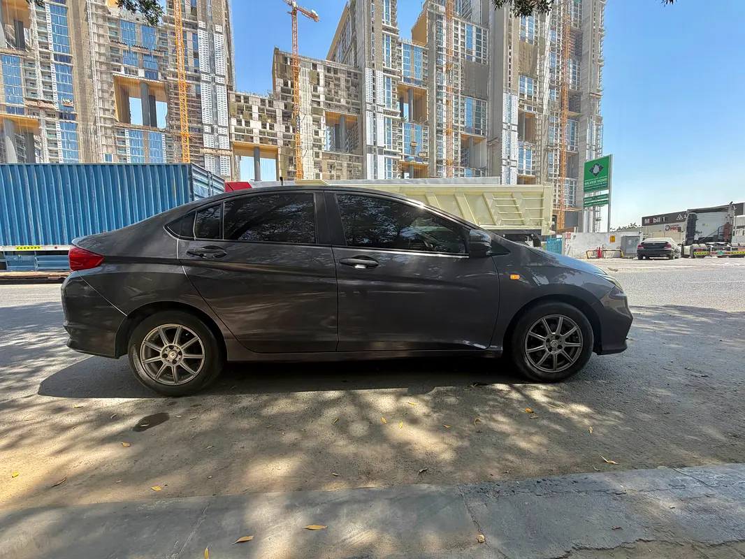 HONDA City LX 2018 - photo 7 - Import Émirats | International Cars