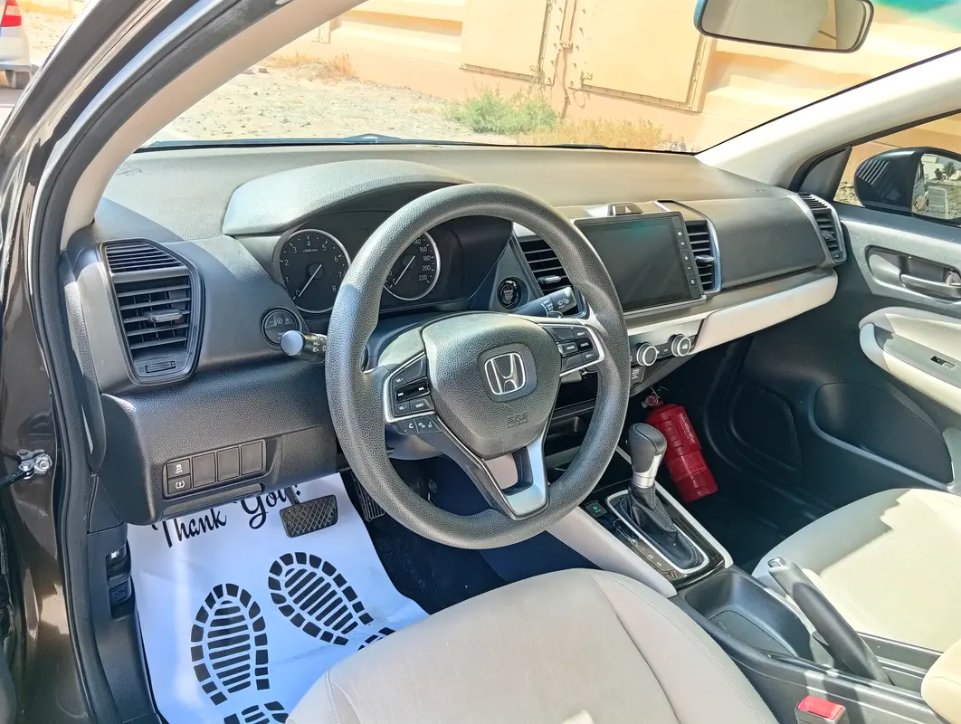 HONDA City LX Sport 2023 - photo 12 - Import Émirats | International Cars