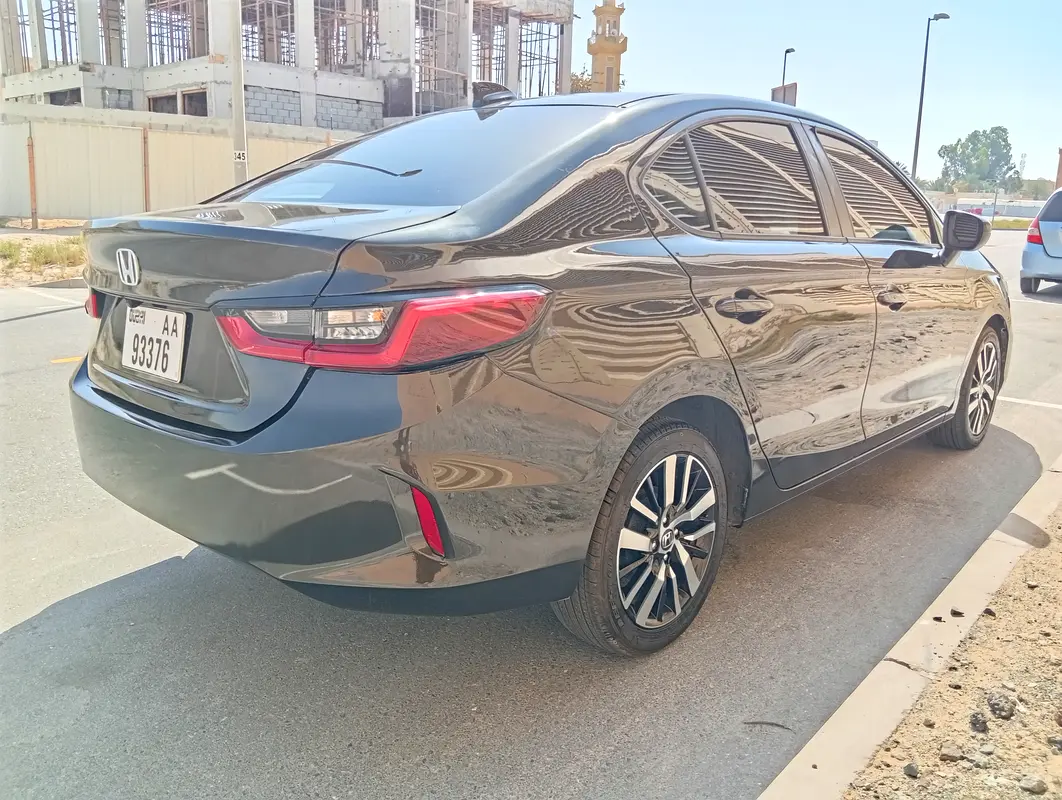 HONDA City LX Sport 2023 - photo 4 - Import Émirats | International Cars