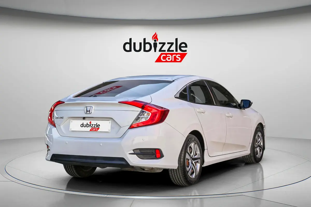 HONDA Civic DX 2019 - photo 6 - Import Émirats | International Cars