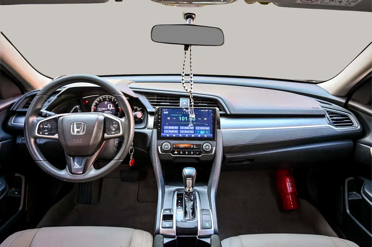 HONDA Civic DX 2019 - photo 7 - Import Émirats | International Cars