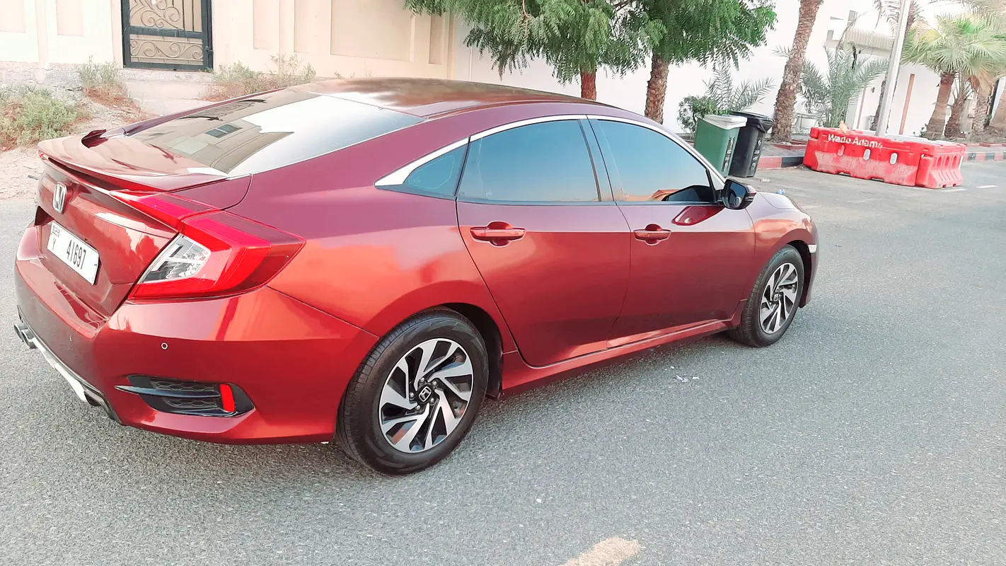 HONDA Civic EXi 2017 - photo 10 - Import Émirats | International Cars