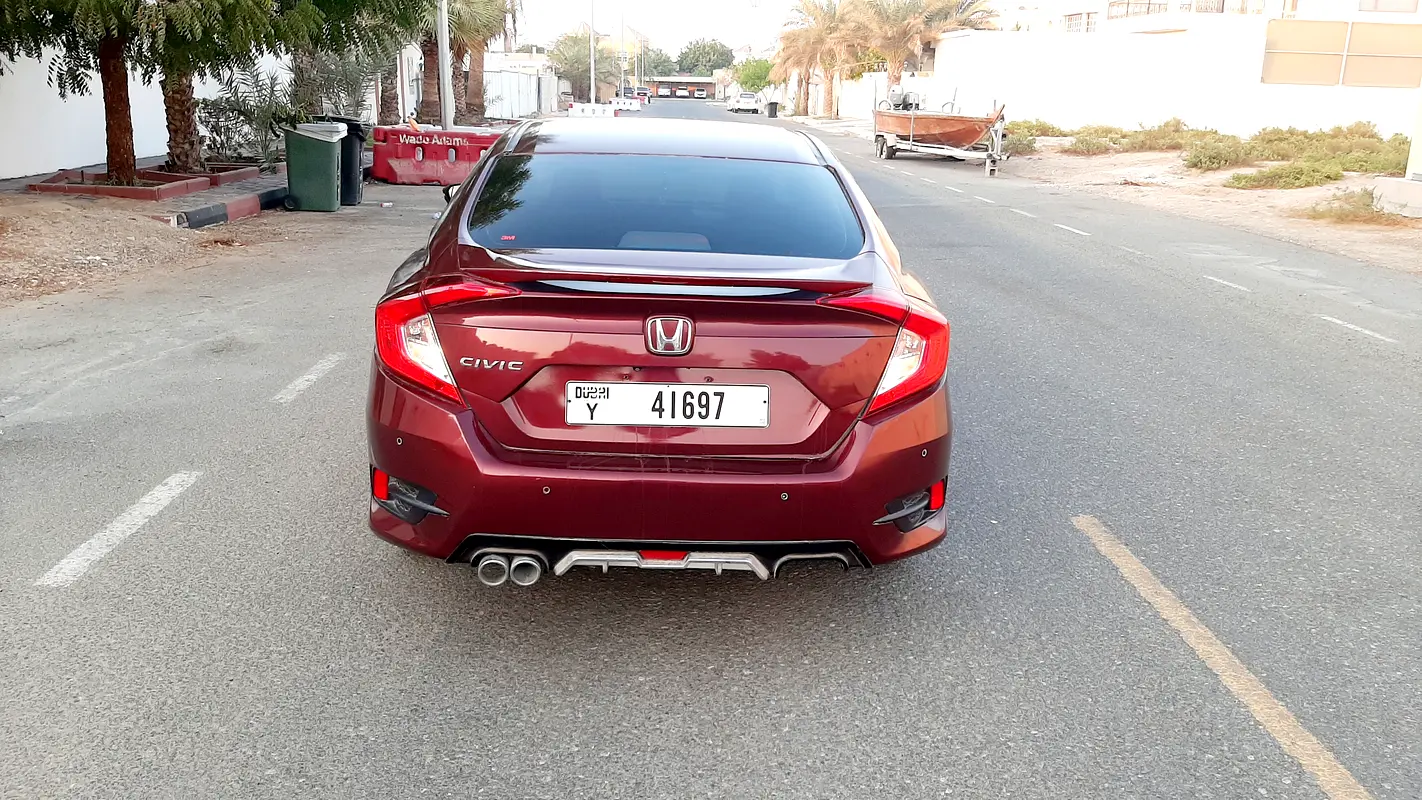 HONDA Civic EXi 2017 - photo 8 - Import Émirats | International Cars