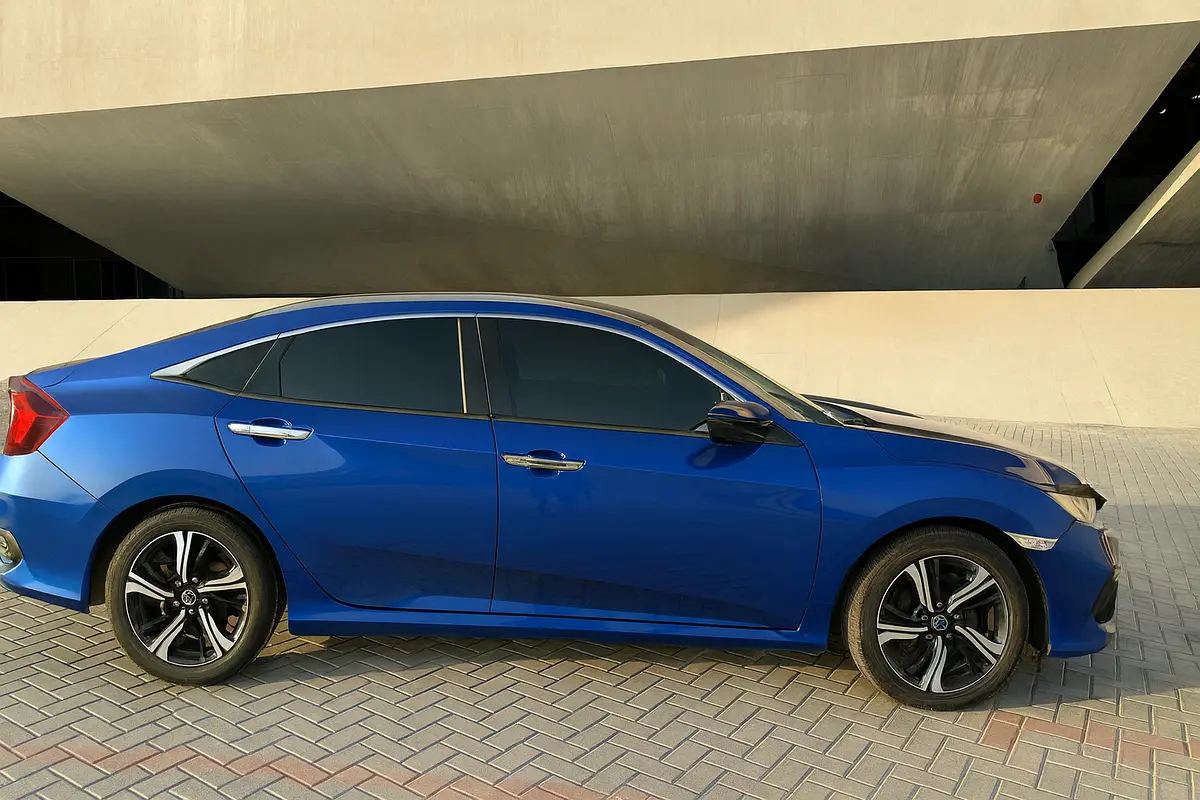 HONDA Civic LX 2018 - photo 3 - Import Émirats | International Cars
