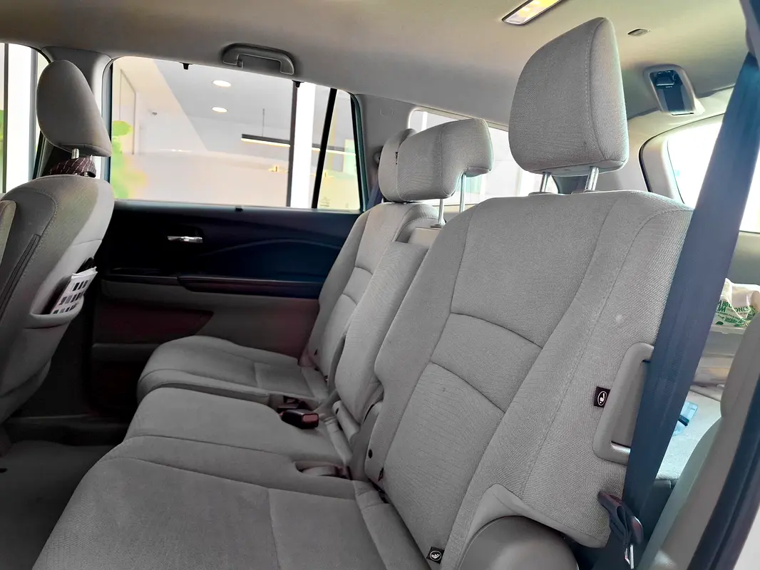 HONDA Pilot EX 2018 - photo 12 - Import Émirats | International Cars