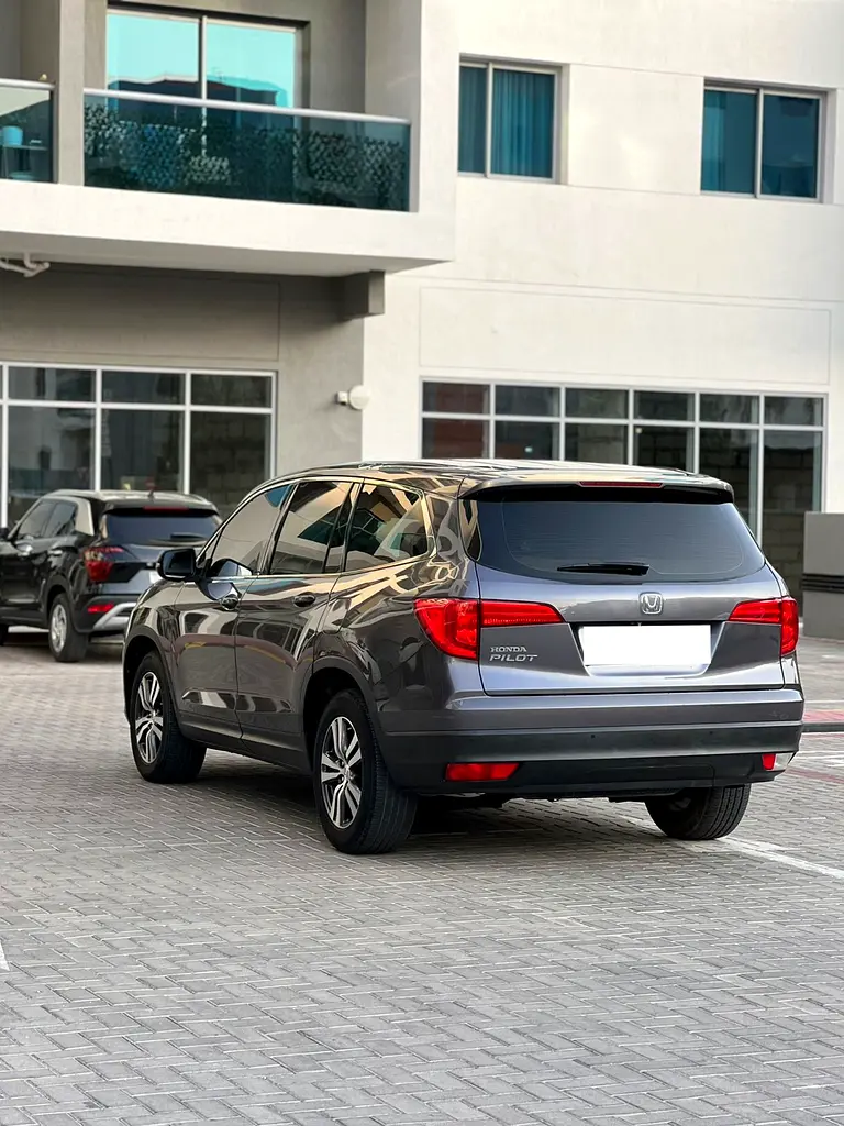 HONDA Pilot EX 2018 - photo 7 - Import Émirats | International Cars