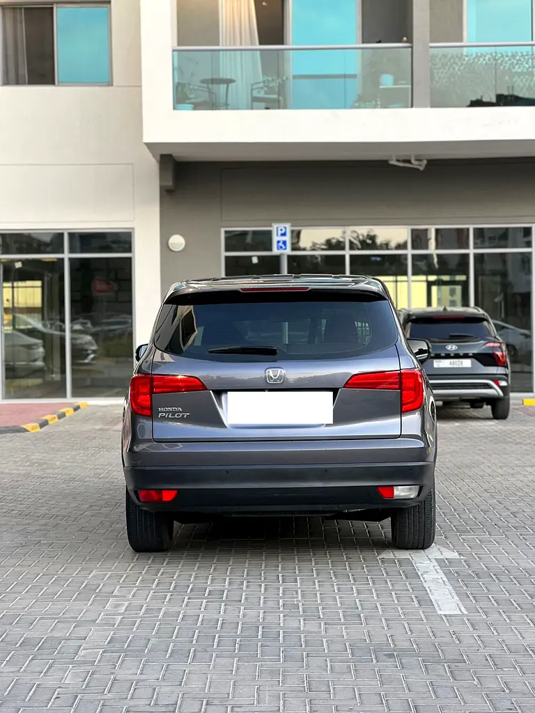 HONDA Pilot EX 2018 - photo 8 - Import Émirats | International Cars