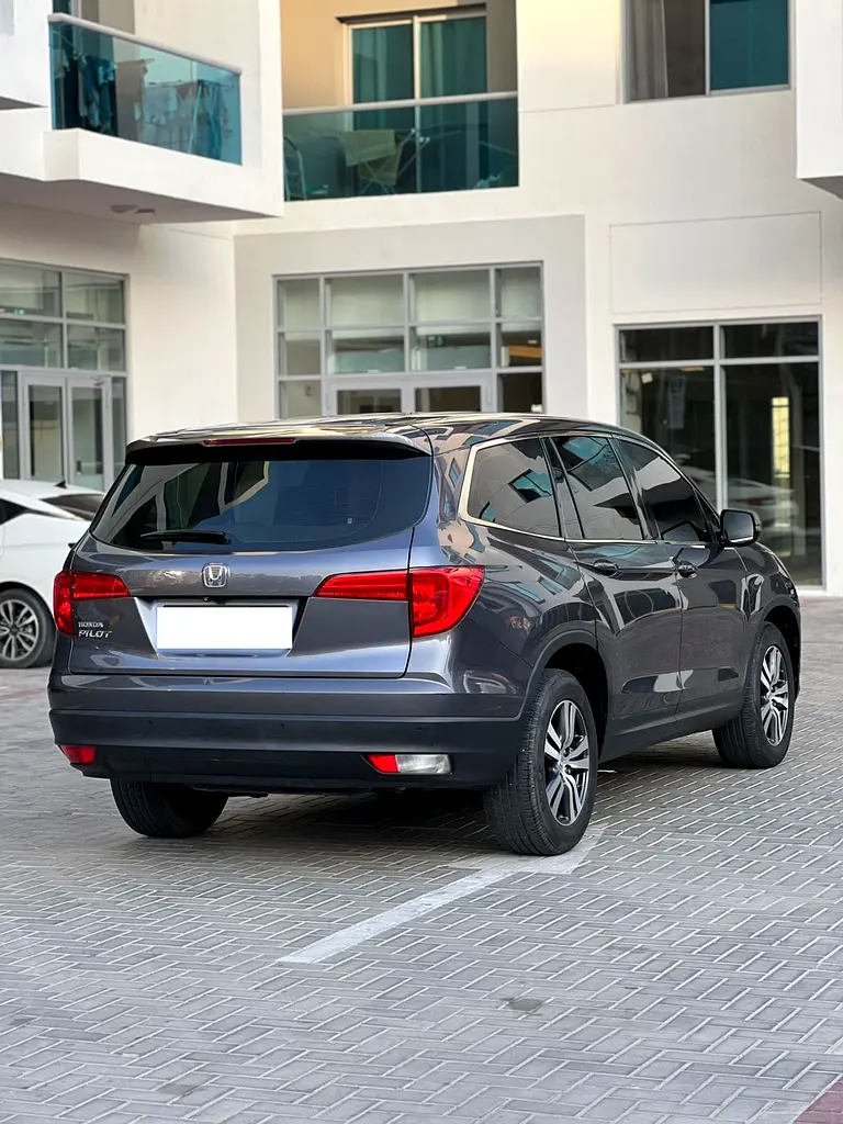 HONDA Pilot EX 2018 - photo 9 - Import Émirats | International Cars