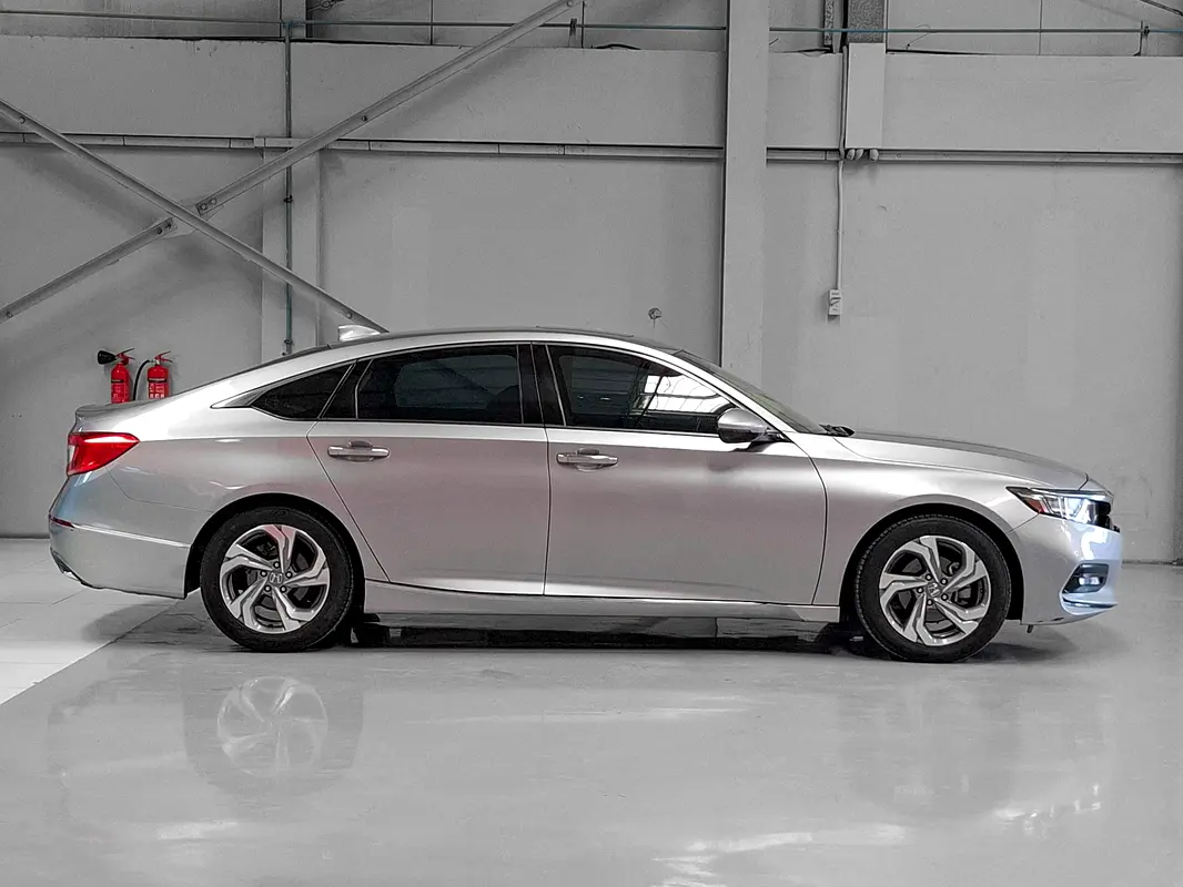 HONDA Accord EX 2018 - photo 4 - Import Émirats | International Cars
