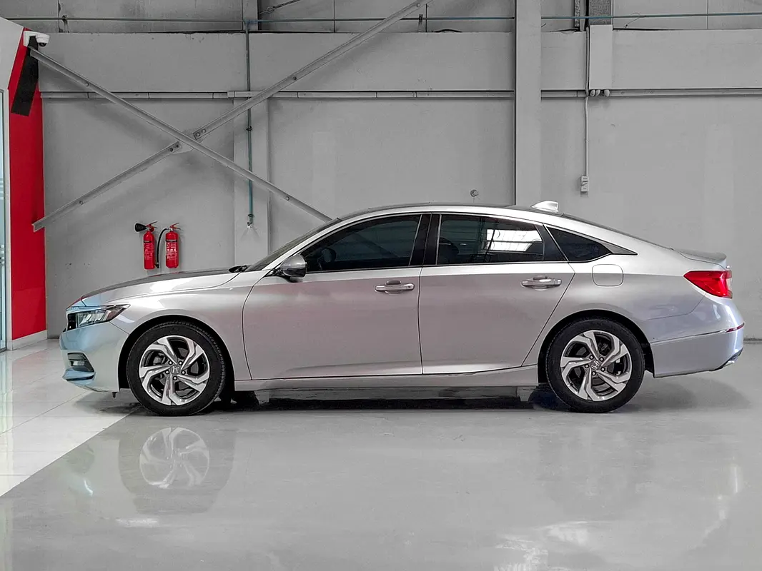 HONDA Accord EX 2018 - photo 5 - Import Émirats | International Cars