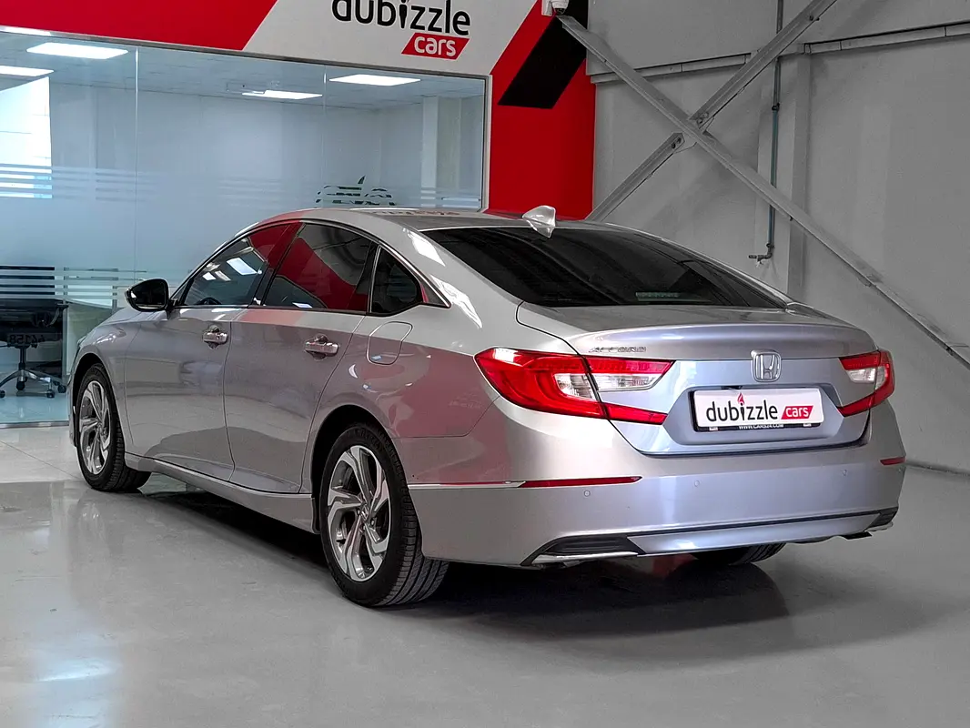 HONDA Accord EX 2018 - photo 8 - Import Émirats | International Cars