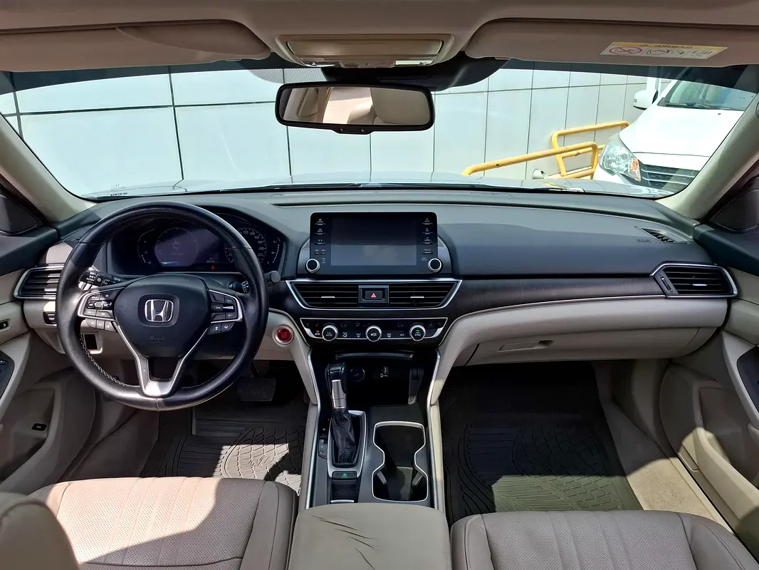 HONDA Accord EX 2018 - photo 9 - Import Émirats | International Cars
