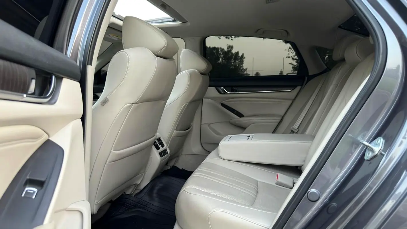 HONDA Accord EX PLUS 2022 - photo 9 - Import Émirats | International Cars