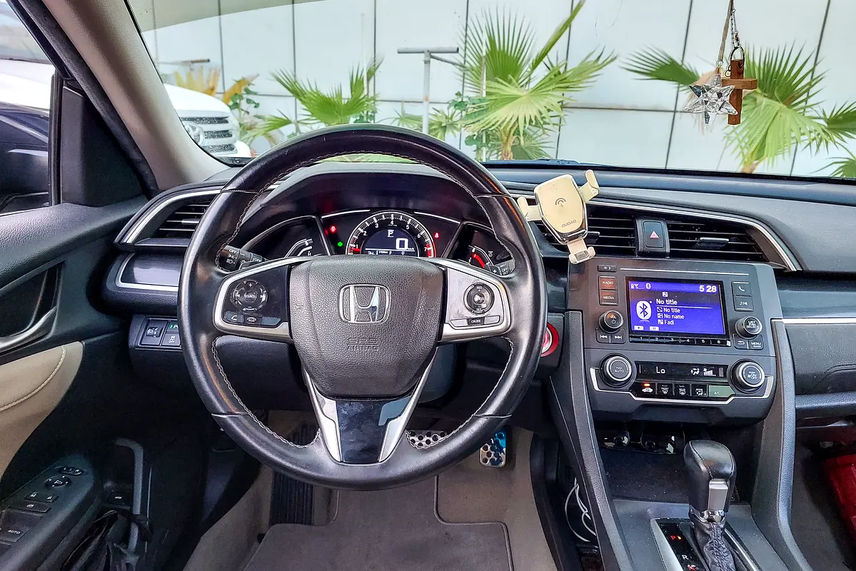 HONDA Civic LX 2021 - photo 10 - Import Émirats | International Cars