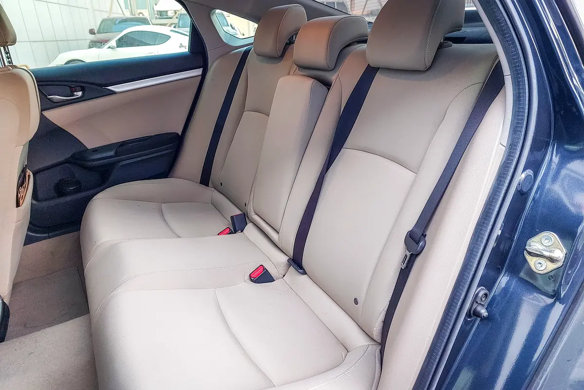 HONDA Civic LX 2021 - photo 12 - Import Émirats | International Cars